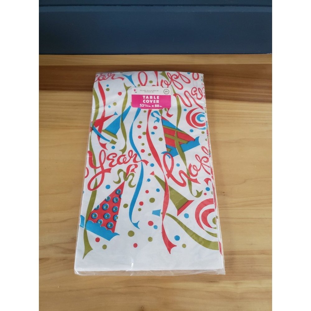 60s/70s Brand New Happy New Year Paper Tablecloth